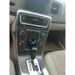 VOLVO V60 KOMBI VOLVO V60 KOMBI '2011 KINETIC NEGRO 2010