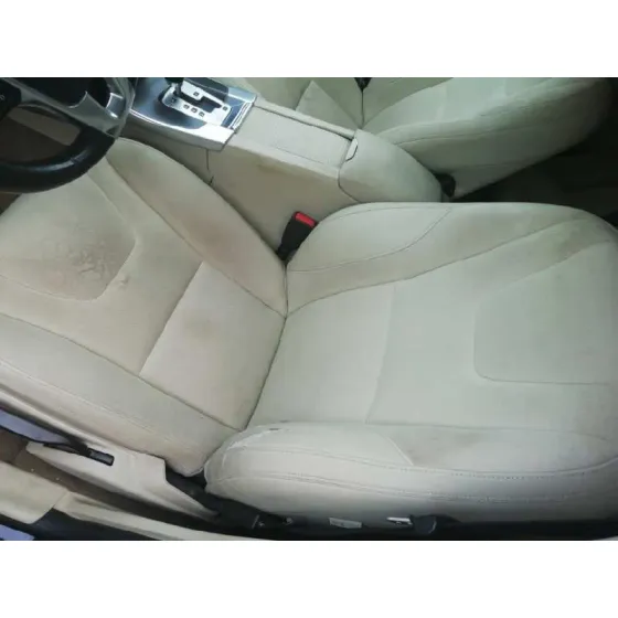 VOLVO V60 KOMBI '2011 KINETIC NEGRO