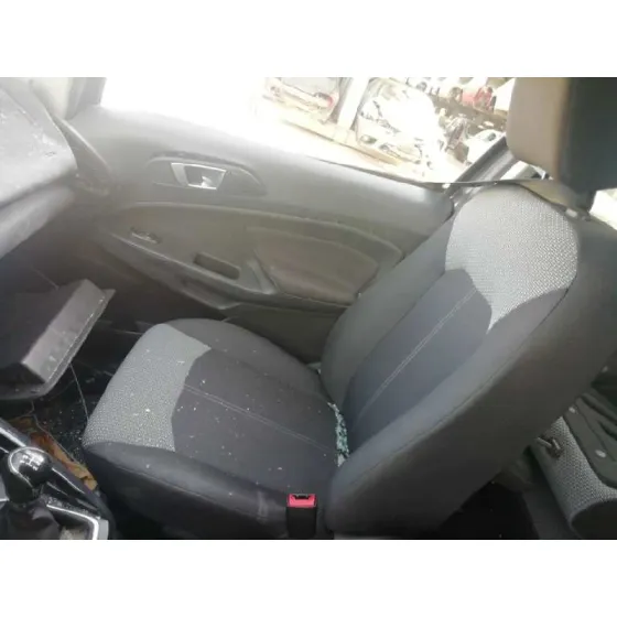 FORD ECOSPORT '2017 TREND GRIS