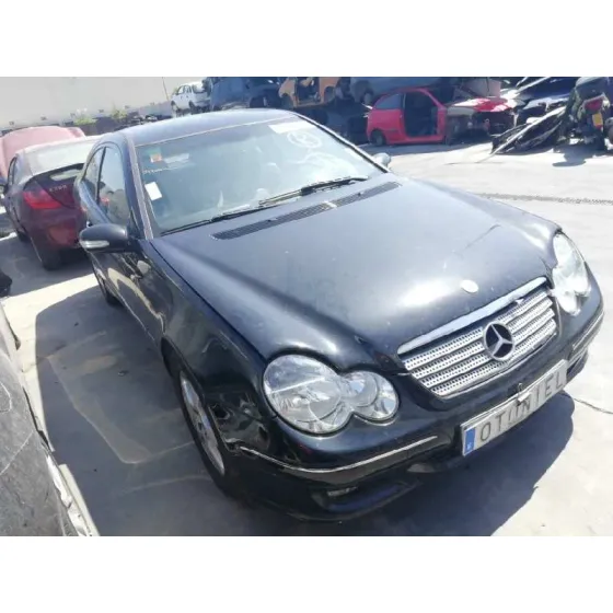 MERCEDES CLASE C (W203) SPORTCOUPE '2004 C 220 CDI (LA) (203.708) NEGRO