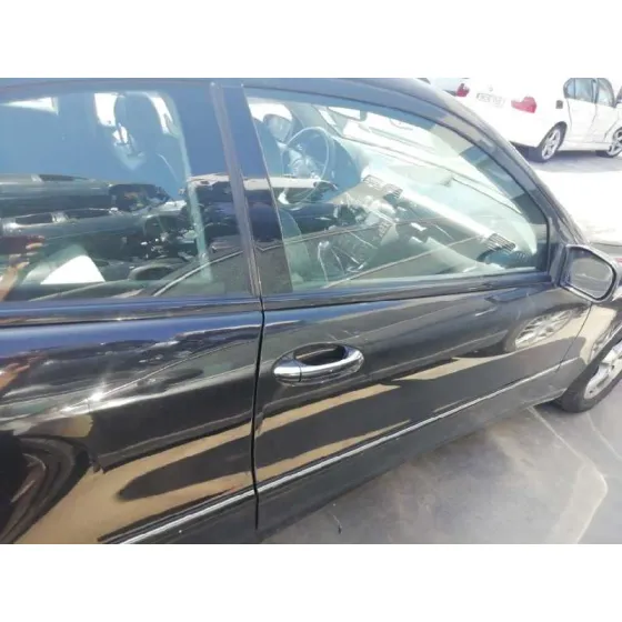 MERCEDES CLASE C (W203) SPORTCOUPE '2004 C 220 CDI (LA) (203.708) NEGRO