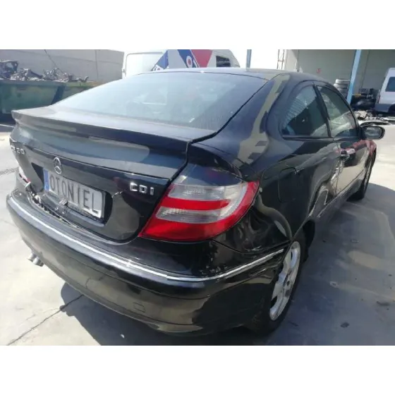 MERCEDES CLASE C (W203) SPORTCOUPE '2004 C 220 CDI (LA) (203.708) NEGRO