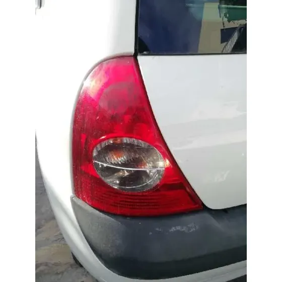 RENAULT CLIO II FASE II (B/CB0) '2002 1.5 DCI DIESEL BLANCO