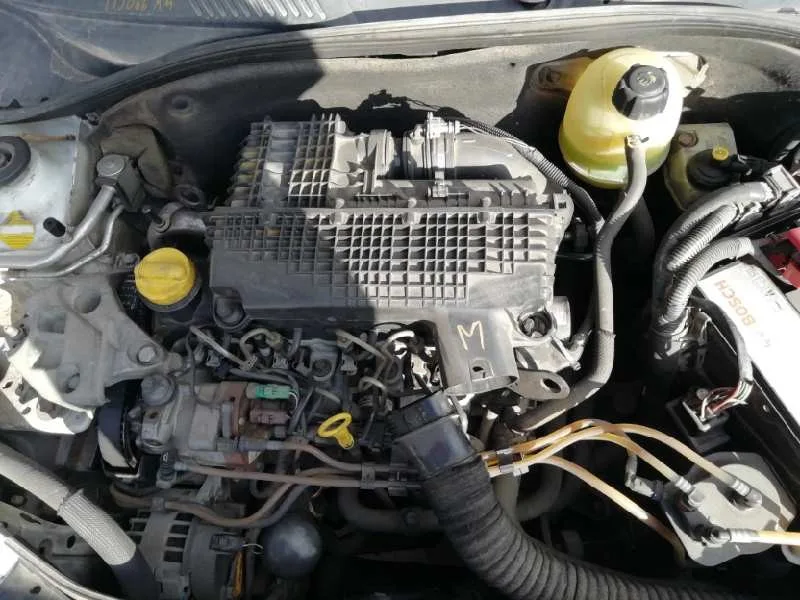 RENAULT CLIO II FASE II (B/CB0) '2002 1.5 DCI DIESEL BLANCO