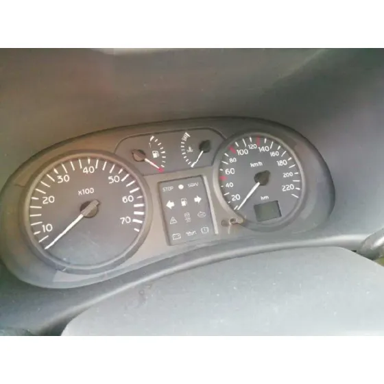 RENAULT CLIO II FASE II (B/CB0) '2002 1.5 DCI DIESEL BLANCO