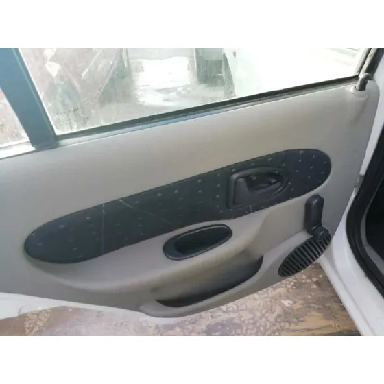 RENAULT CLIO II FASE II (B/CB0) '2002 1.5 DCI DIESEL BLANCO