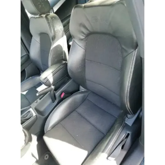 AUDI A3 SPORTBACK (8P) '2010 1.8 TFSI AMBITION NEGRO