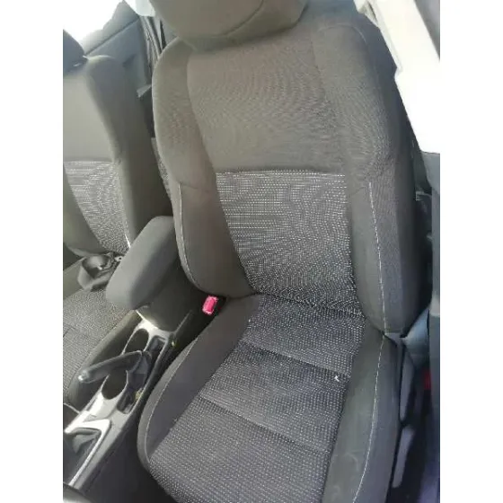TOYOTA AURIS '2014 1.4 TURBODIESEL CAT BLANCO