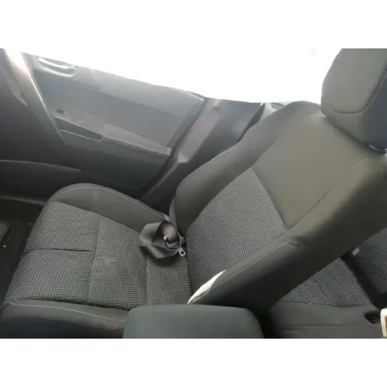TOYOTA AURIS '2014 1.4 TURBODIESEL CAT BLANCO