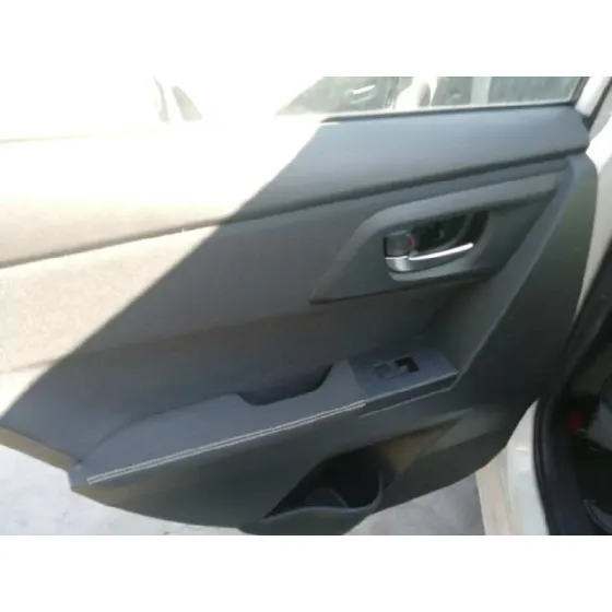 TOYOTA AURIS '2014 1.4 TURBODIESEL CAT BLANCO
