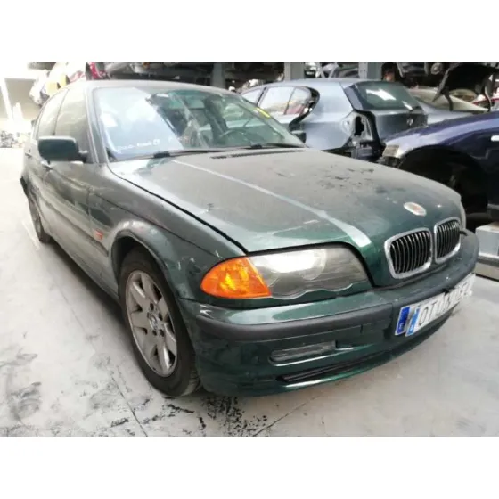 BMW SERIE 3 BERLINA (E46) '1998 323I VERDE