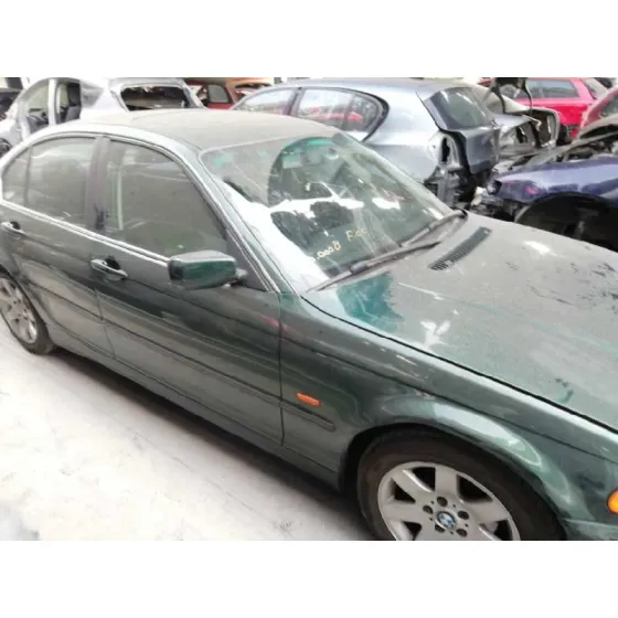 BMW SERIE 3 BERLINA (E46) '1998 323I VERDE