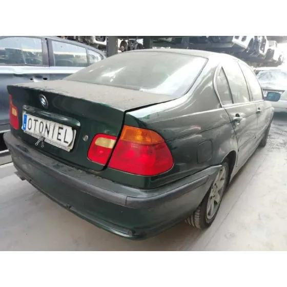 BMW SERIE 3 BERLINA (E46) '1998 323I VERDE