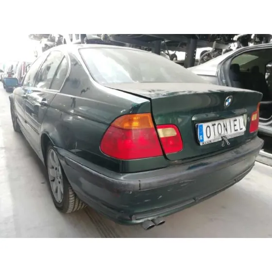 BMW SERIE 3 BERLINA (E46) '1998 323I VERDE