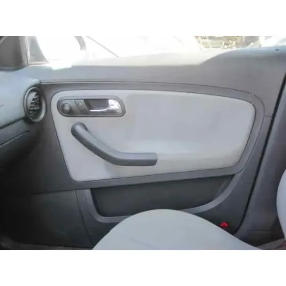 SEAT IBIZA (6L1) '2002 * AZUL