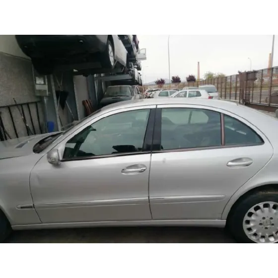 MERCEDES CLASE E (W211) BERLINA '2005 3.2 CDI CAT GRIS