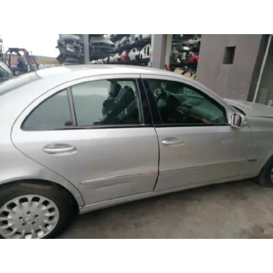 MERCEDES CLASE E (W211) BERLINA '2005 3.2 CDI CAT GRIS