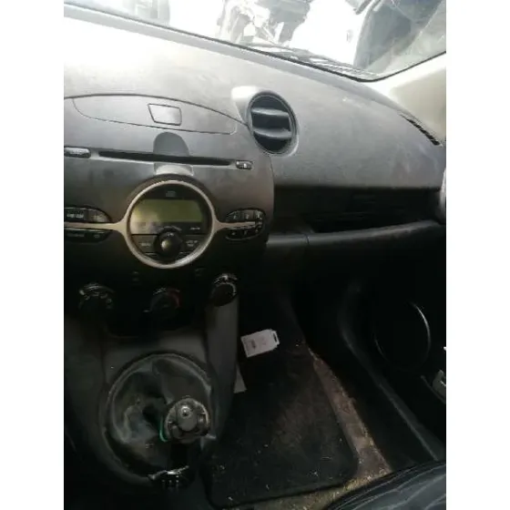 MAZDA 2 LIM. (DE) '2007 1.3 STYLE (5-PTAS.) VERDE
