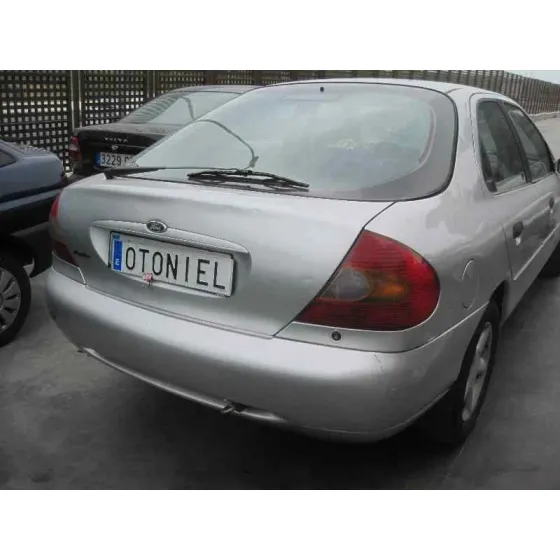 FORD MONDEO BERLINA (GD) '2000 AMBIENTE PLATA