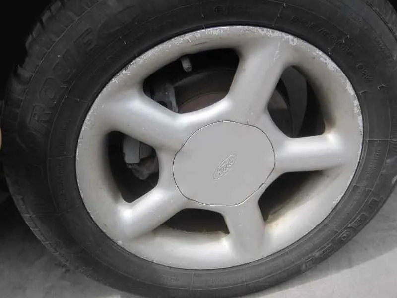 FORD MONDEO BERLINA (GD) '2000 AMBIENTE PLATA