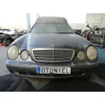 MERCEDES CLASE E (W210) FAMILIAR '2002 270 T CDI (210.216) GRIS