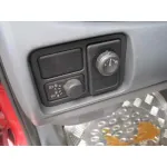 NISSAN ALMERA (N16/E) NISSAN ALMERA (N16/E) '2004 ACENTA ROJO 2002