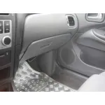 NISSAN ALMERA (N16/E) NISSAN ALMERA (N16/E) '2004 ACENTA ROJO 2002