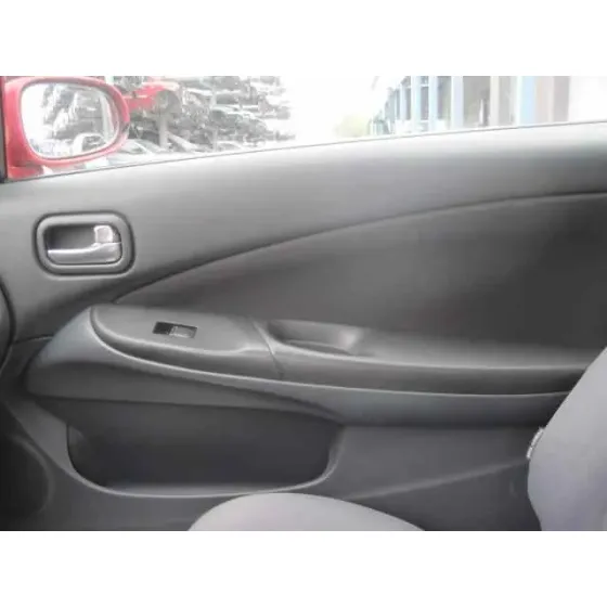 NISSAN ALMERA (N16/E) '2004 ACENTA ROJO