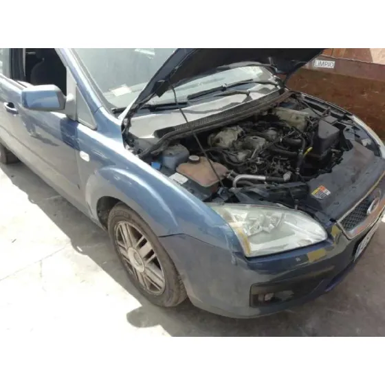 FORD FOCUS BERLINA (CAP) '2005 AMBIENTE (D) AZUL