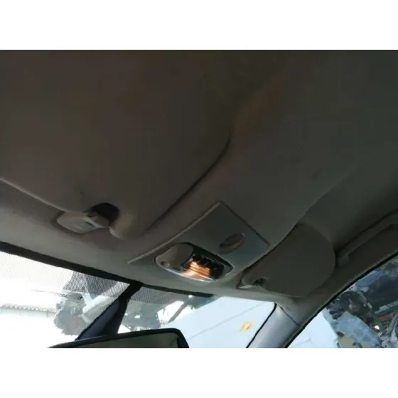 FORD FOCUS BERLINA (CAP) '2006 AMBIENTE (D) GRIS