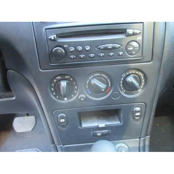 CITROEN XSARA BERLINA '2001 1.6I 16V SX AZUL