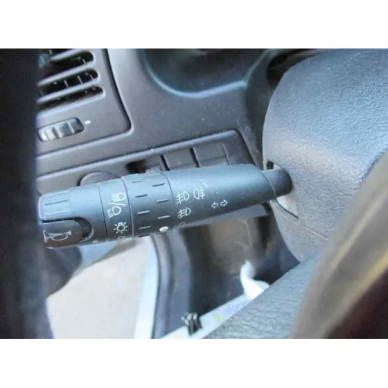 CITROEN XSARA BERLINA '2001 1.6I 16V SX AZUL