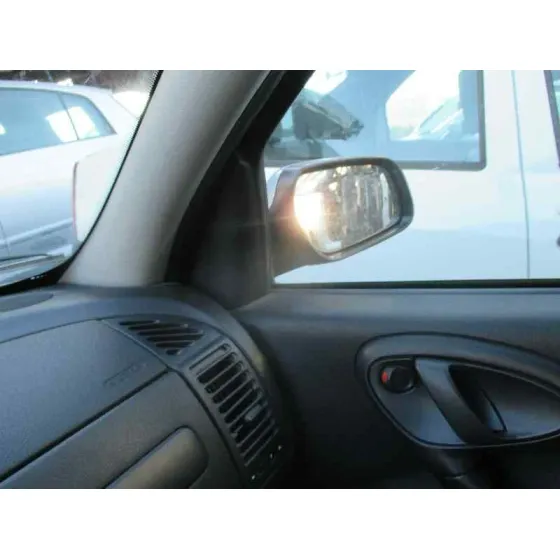 CITROEN XSARA BERLINA '2001 1.6I 16V SX AZUL