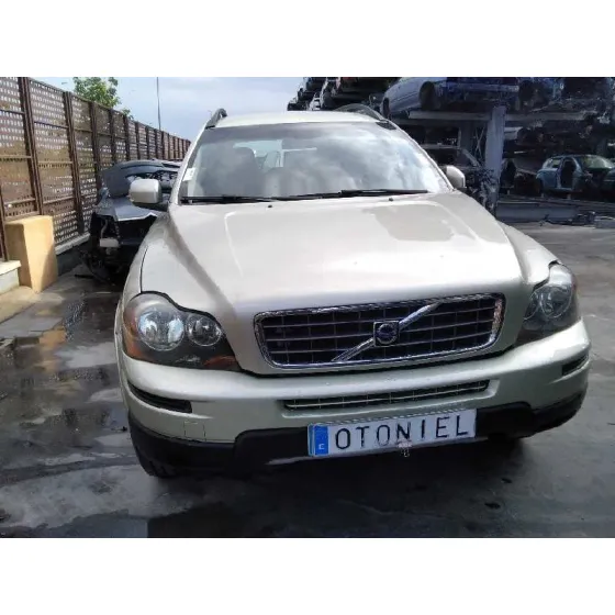 VOLVO XC90 '2006 D5 EXECUTIVE (7 ASIENTOS) (136KW) VERDE