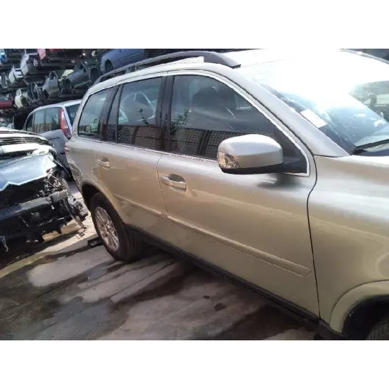 VOLVO XC90 '2006 D5 EXECUTIVE (7 ASIENTOS) (136KW) VERDE