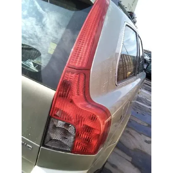 VOLVO XC90 '2006 D5 EXECUTIVE (7 ASIENTOS) (136KW) VERDE