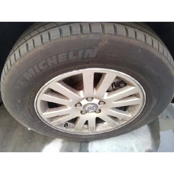 VOLVO XC90 '2006 D5 EXECUTIVE (7 ASIENTOS) (136KW) VERDE
