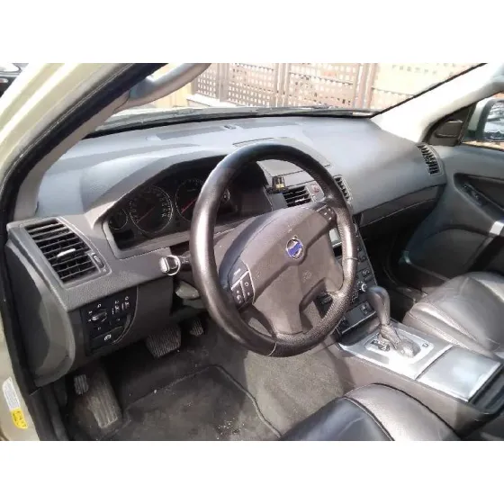 VOLVO XC90 '2006 D5 EXECUTIVE (7 ASIENTOS) (136KW) VERDE