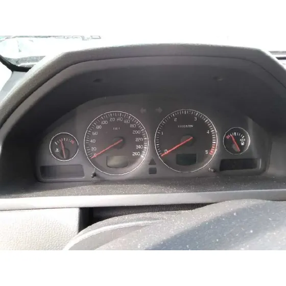 VOLVO XC90 '2006 D5 EXECUTIVE (7 ASIENTOS) (136KW) VERDE