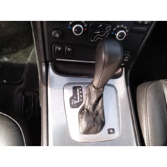 VOLVO XC90 '2006 D5 EXECUTIVE (7 ASIENTOS) (136KW) VERDE