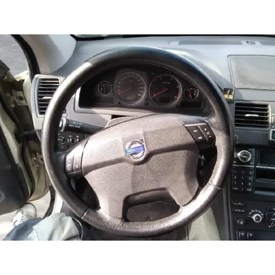 VOLVO XC90 '2006 D5 EXECUTIVE (7 ASIENTOS) (136KW) VERDE