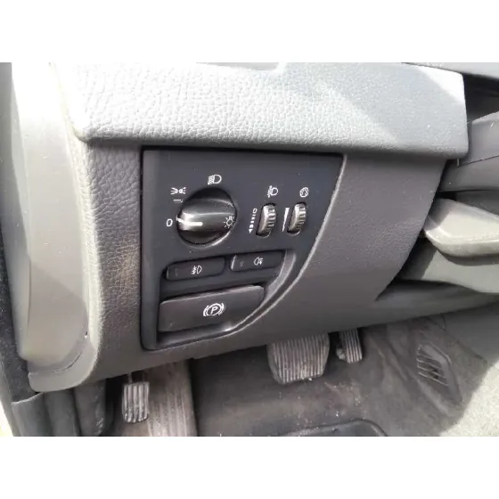 VOLVO XC90 '2006 D5 EXECUTIVE (7 ASIENTOS) (136KW) VERDE