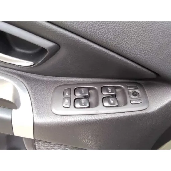 VOLVO XC90 '2006 D5 EXECUTIVE (7 ASIENTOS) (136KW) VERDE