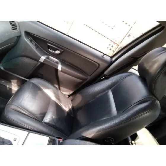 VOLVO XC90 '2006 D5 EXECUTIVE (7 ASIENTOS) (136KW) VERDE
