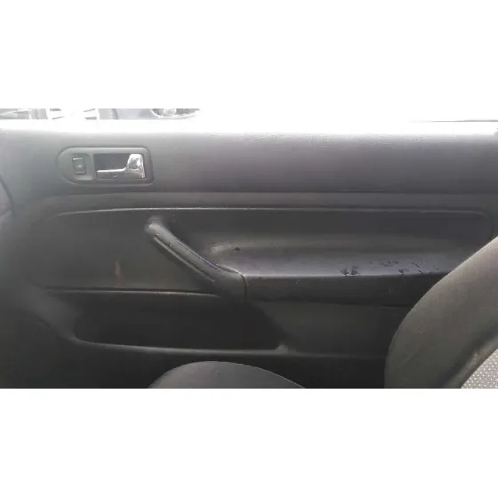 VOLKSWAGEN GOLF IV BERLINA (1J1) '2003 SPIRIT GRIS