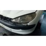 PEUGEOT 206 BERLINA PEUGEOT 206 BERLINA '2004 * BLANCO 1998