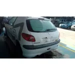 PEUGEOT 206 BERLINA PEUGEOT 206 BERLINA '2004 * BLANCO 1998