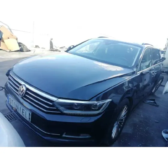 VOLKSWAGEN PASSAT VARIANT (3G5) '2015 ADVANCE BMT NEGRO