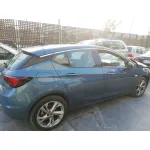 OPEL ASTRA K LIM. 5TÜRIG OPEL ASTRA K LIM. 5TÜRIG '2016 EXCELLENCE AZUL 2015