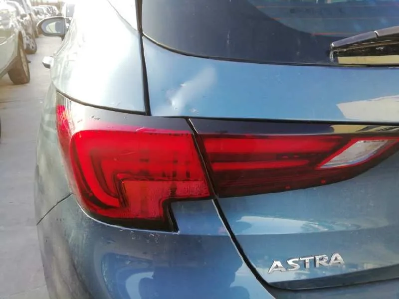 OPEL ASTRA K LIM. 5TÜRIG '2016 EXCELLENCE AZUL